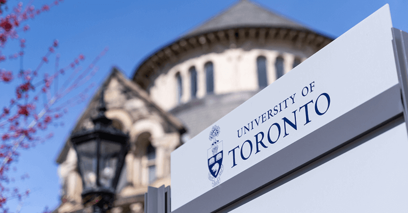 Chi phí du học Đại học Toronto